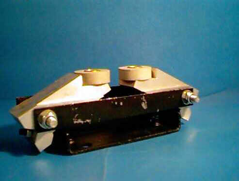 B-D04 Bennie Door Coupler