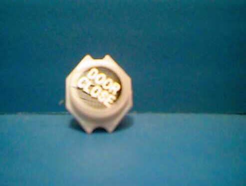 CJ-B01 C.J.ANDERSON BUTTON