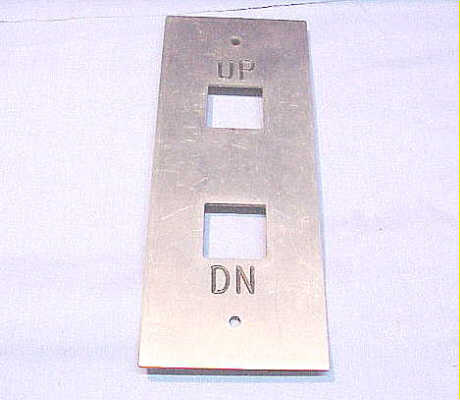 D-B25-1 DOVER BUTTON
