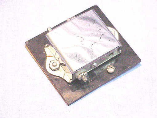 D-B53 DOVER BUTTON