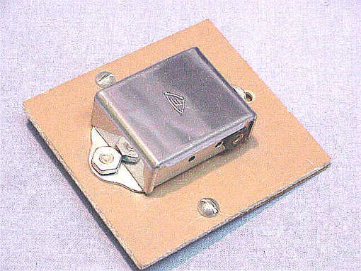 D-B54 DOVER BUTTON