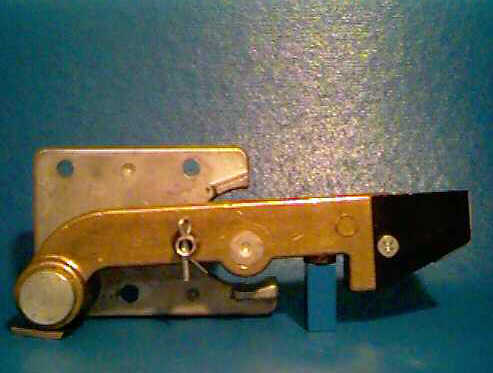 G-D04 GAL Door Keeper