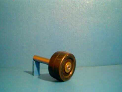 G-W03 GAL Door Release Roller