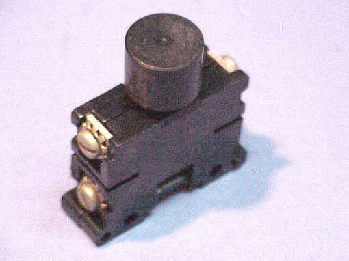 O-B007 OTIS BUTTON