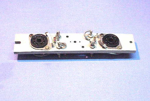 O-B073 OTIS BUTTON