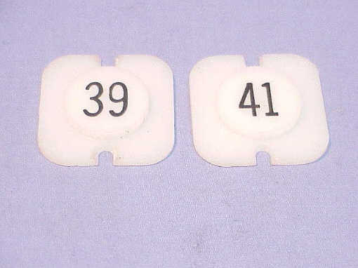 O-B132 OTIS BUTTON