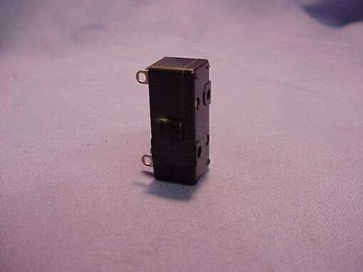 PL-D383 Peelle Door